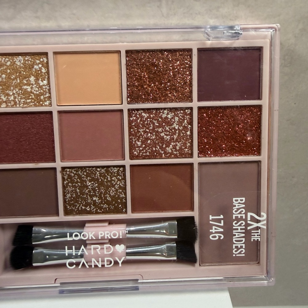 💙3/$20 Hard Candy Eyeshadow Palette with Rich Shades - Picture 3 of 6